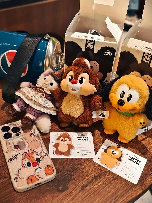 Labubu潮玩泡沫:泡泡玛特的天价神话能否避免NFT式崩盘?