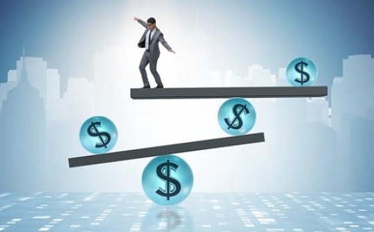 以太币价格走势解析 | 以太币投资策略全指南
